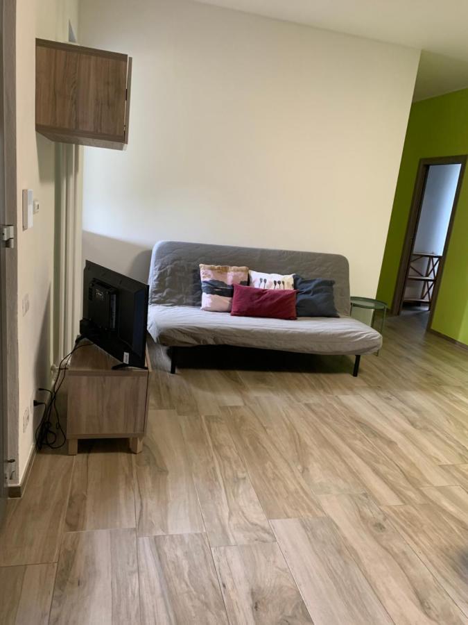 Caroline Home Anzano Del Parco Εξωτερικό φωτογραφία