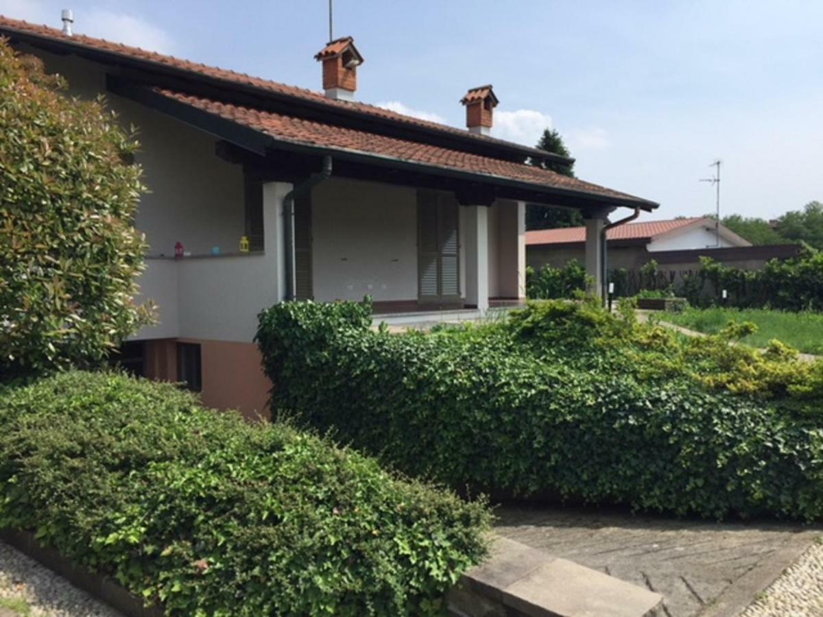 Caroline Home Anzano Del Parco Εξωτερικό φωτογραφία