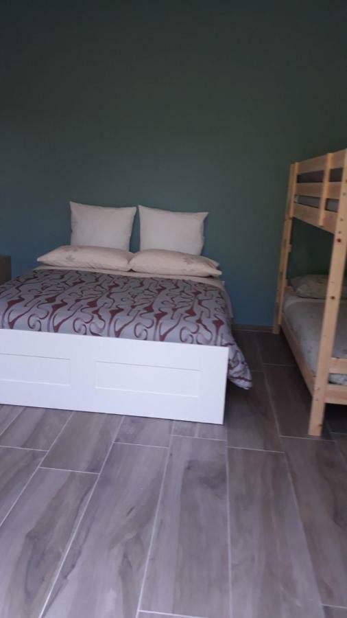Caroline Home Anzano Del Parco Εξωτερικό φωτογραφία
